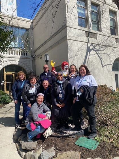 Anns Choice Team Members Volunteer At Ronald Mcdonald House Charities