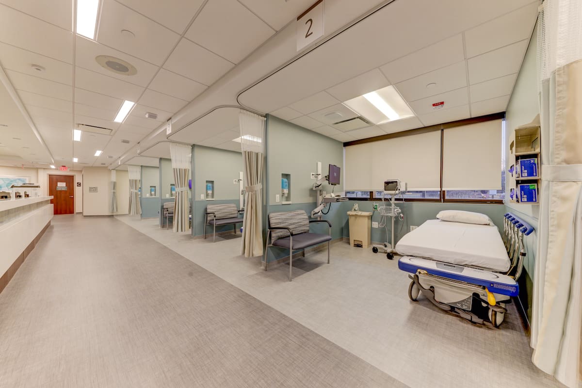 Skender Completes Buildout of Northwestern Medicine Pain and Spine