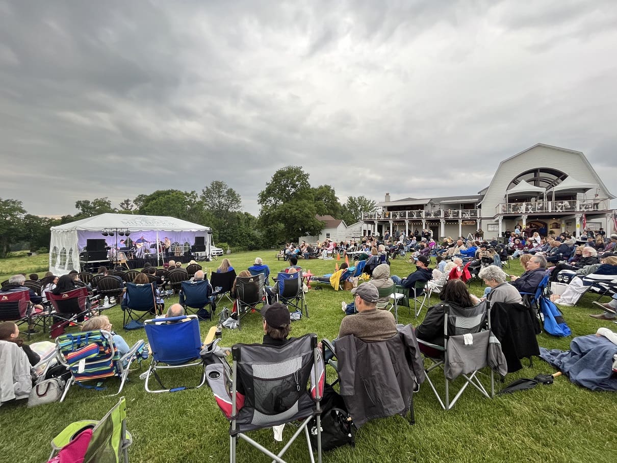 Yankee great Bernie Williams offering music, wine at Millbrook Winery