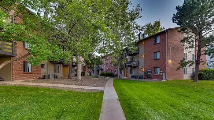 Berkadia Arranges Sale and Financing of Aurora, CO Apartment Community ...